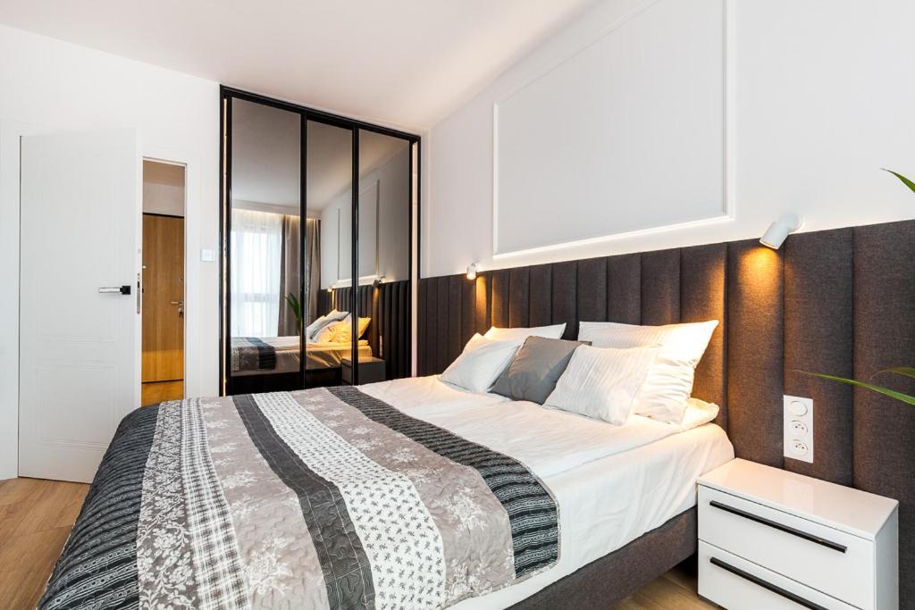 "Nowy Apartament" Sypialnia , Garaz, 1500 M Od Morza, Netflix Gdansk Ngoại thất bức ảnh