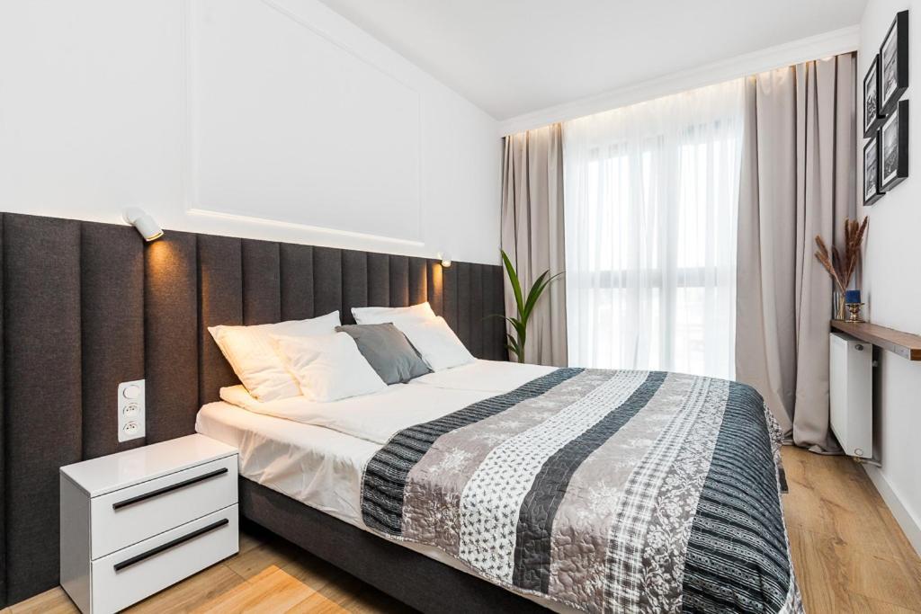 "Nowy Apartament" Sypialnia , Garaz, 1500 M Od Morza, Netflix Gdansk Ngoại thất bức ảnh